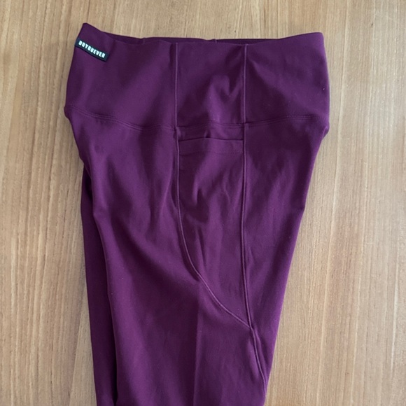 Doyoueven Seamed Set – Maroon – Asymmetrical Top – Pockets - Picture 6 of 7